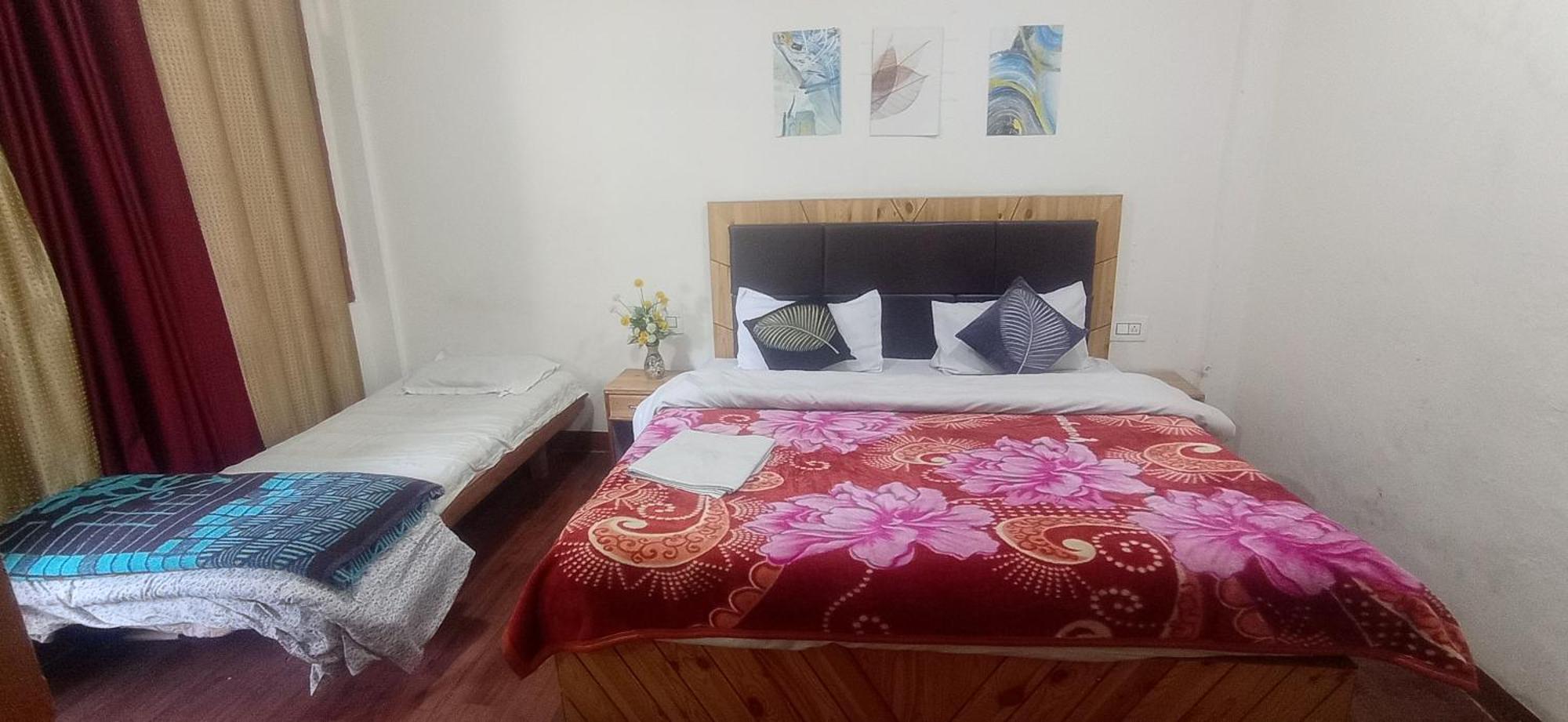 The Prasher Lodge Mall Road Manali Luaran gambar