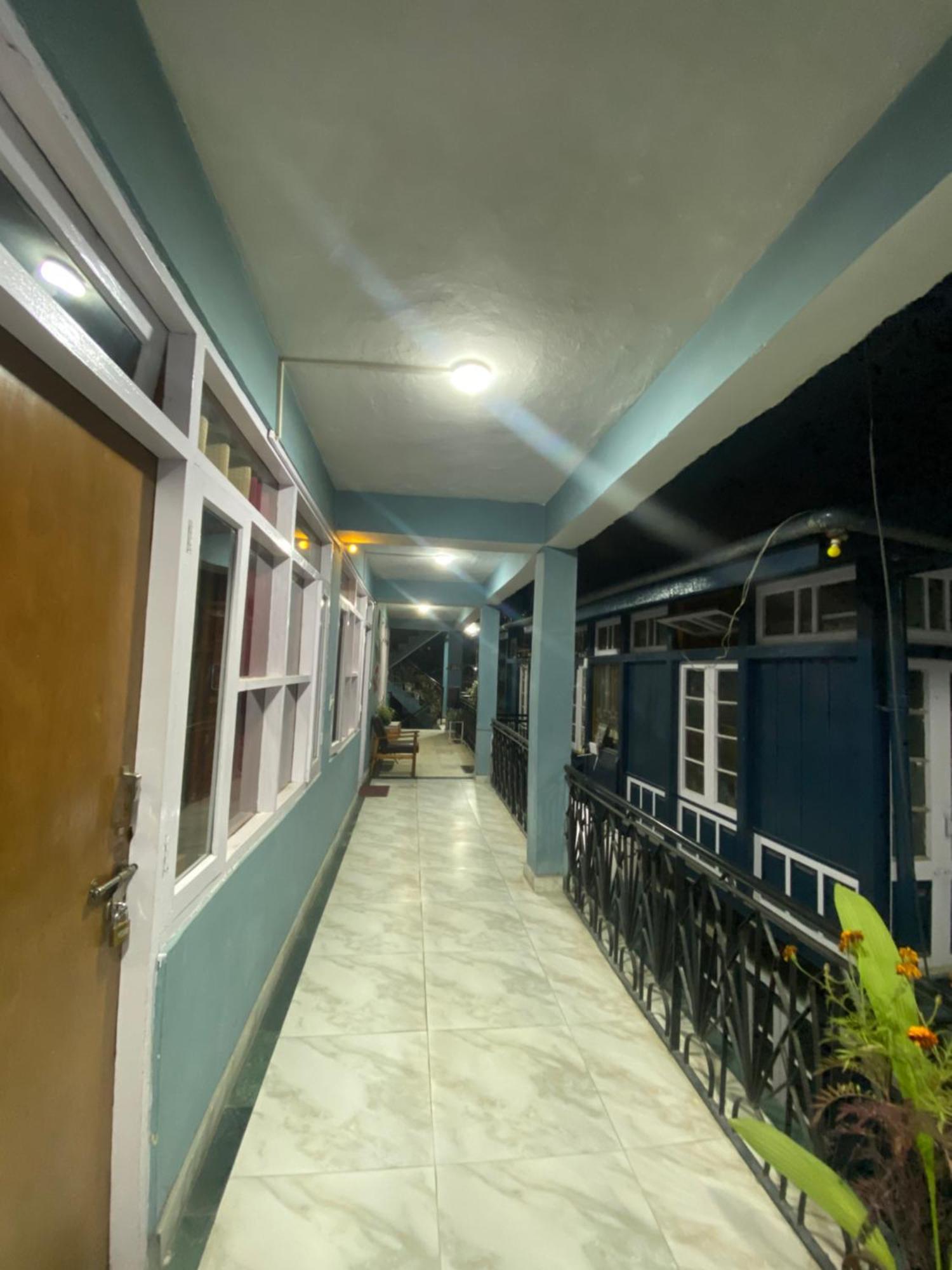 The Prasher Lodge Mall Road Manali Luaran gambar